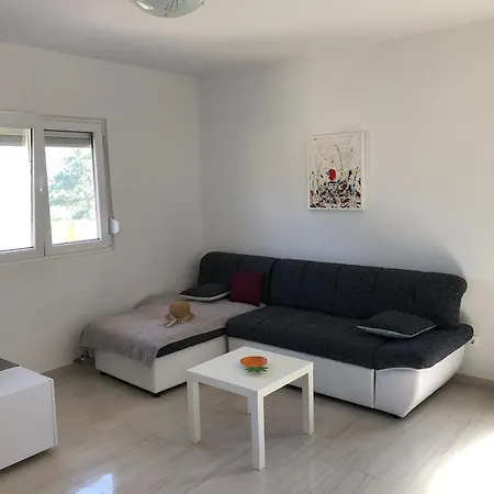 House In With Garden Holiday home Silo (Krk)