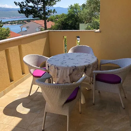House In With Garden Holiday home Silo (Krk)